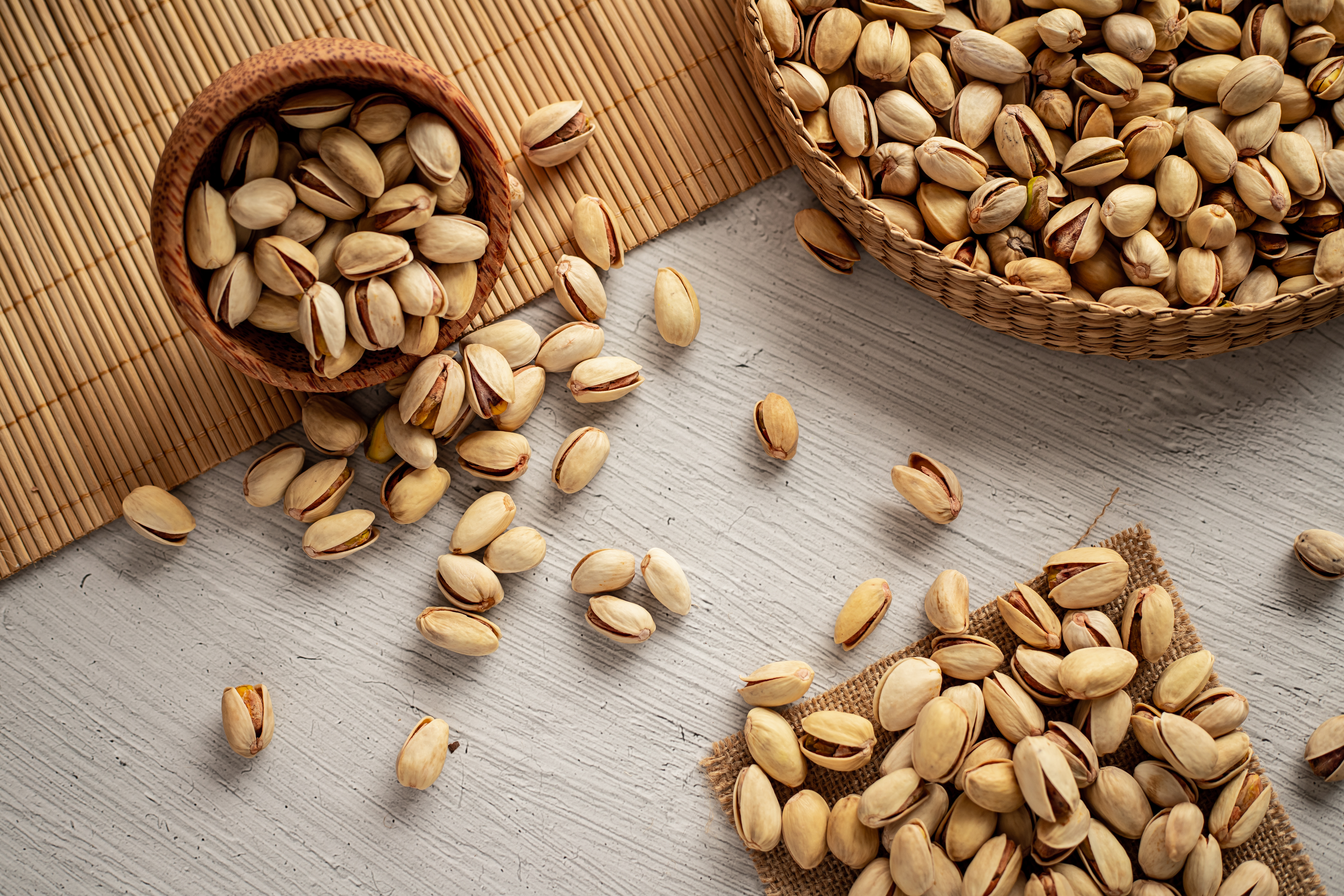 (Tặng 500g yến mạch) Hạt dẻ cười Mỹ Happy Nuts nguyên vỏ 500gr